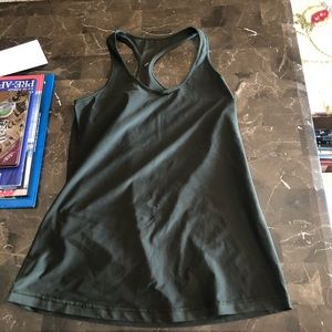 Lululemon workout tank